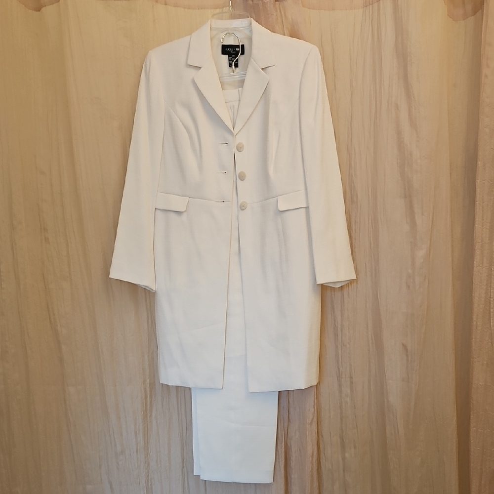 NWT Focus 2000 Elegant White Coat and Dress Pant Set